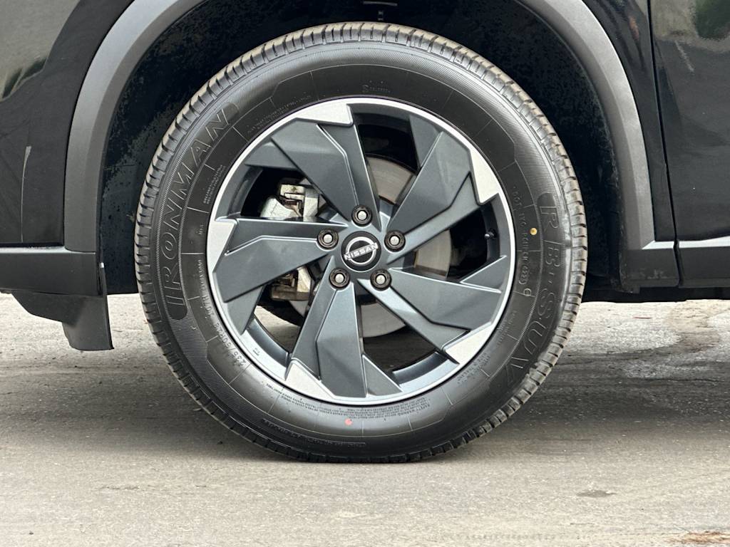Thumbnail: 2025 Nissan Rogue - 8