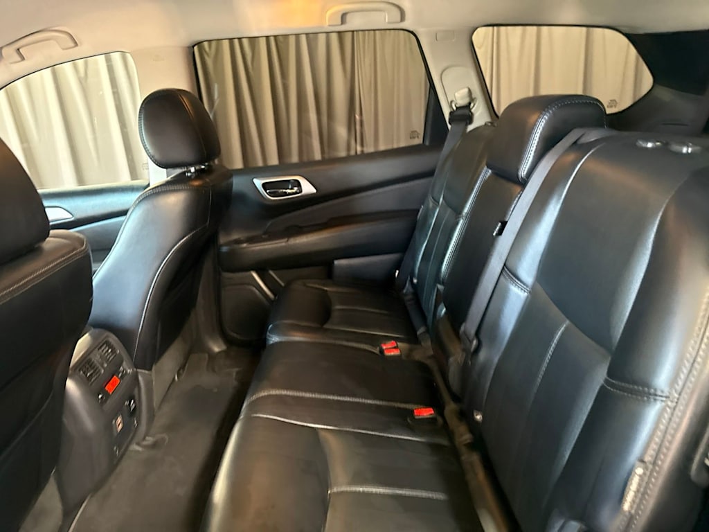 Thumbnail: 2018 Nissan Pathfinder - 10