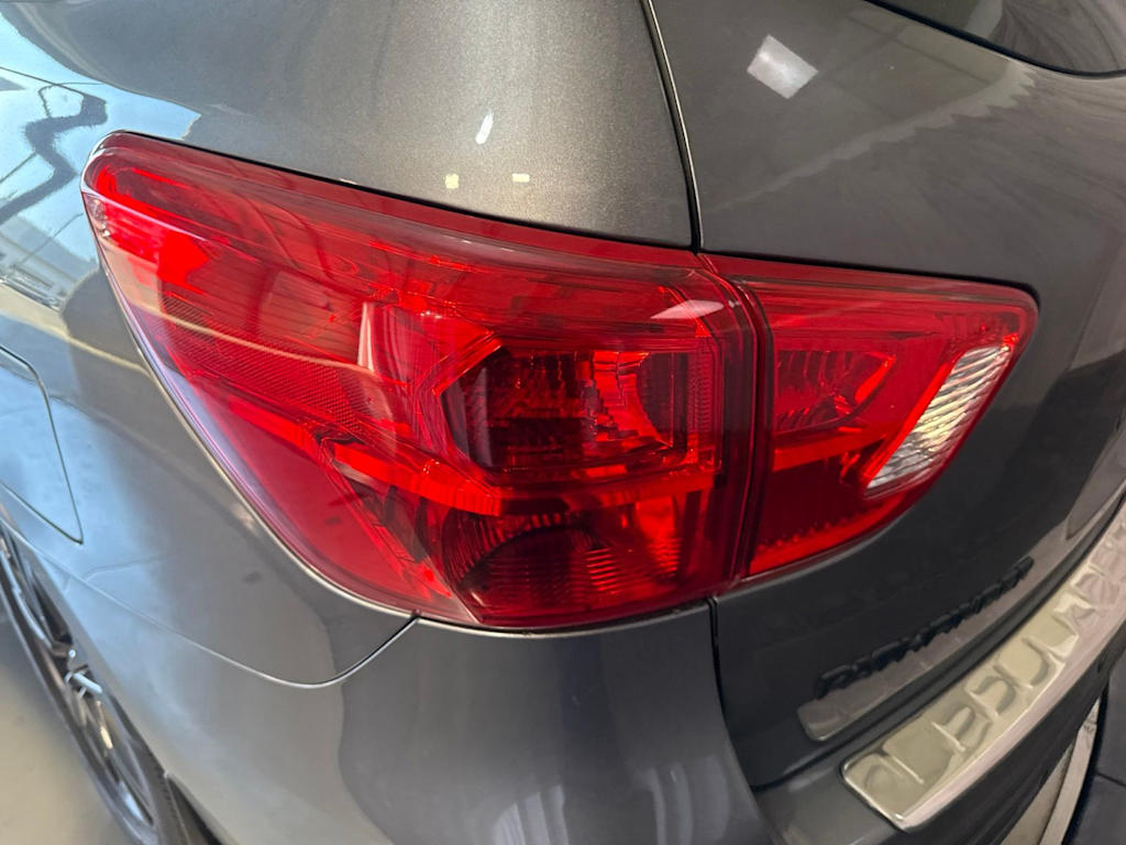 Thumbnail: 2018 Nissan Pathfinder - 19