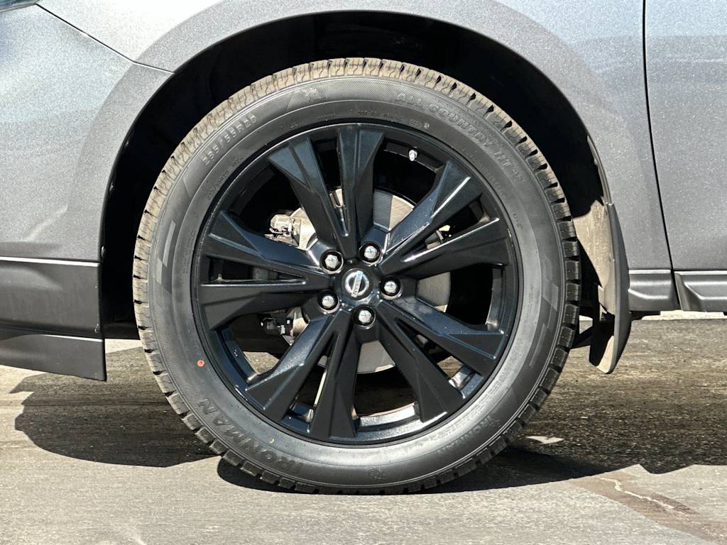 Thumbnail: 2018 Nissan Pathfinder - 8