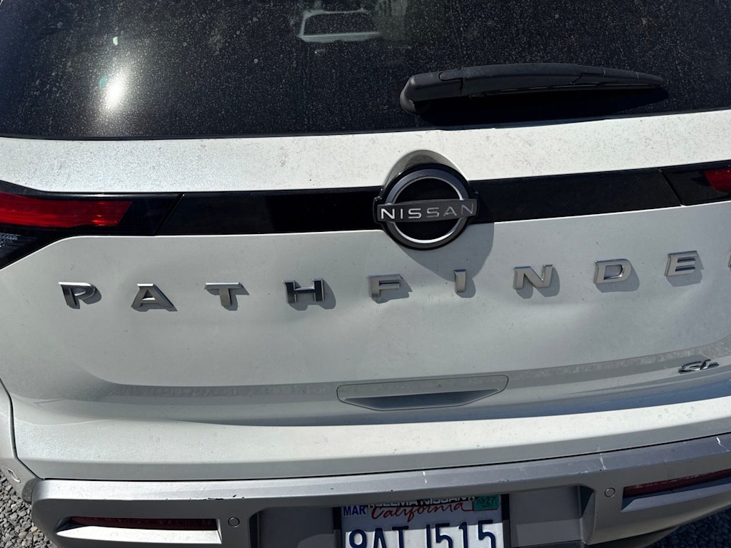 Thumbnail: 2022 Nissan Pathfinder - 4