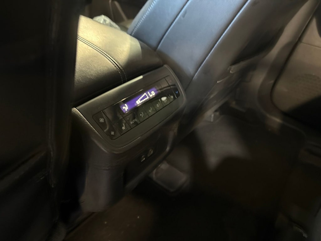 Thumbnail: 2022 Nissan Pathfinder - 21