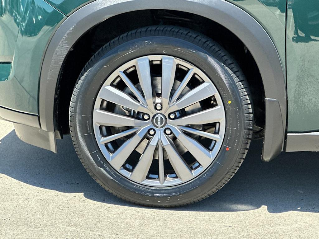 Thumbnail: 2024 Nissan Pathfinder - 8