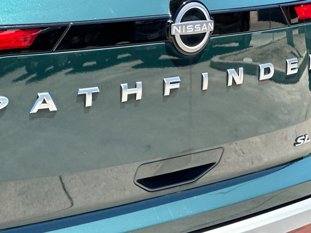 Thumbnail: 2024 Nissan Pathfinder - 7