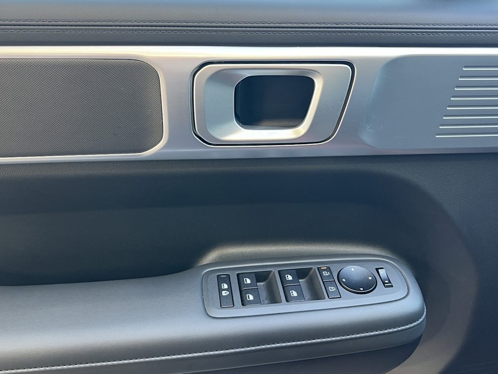 Thumbnail: 2025 Hyundai Santa Fe - 22