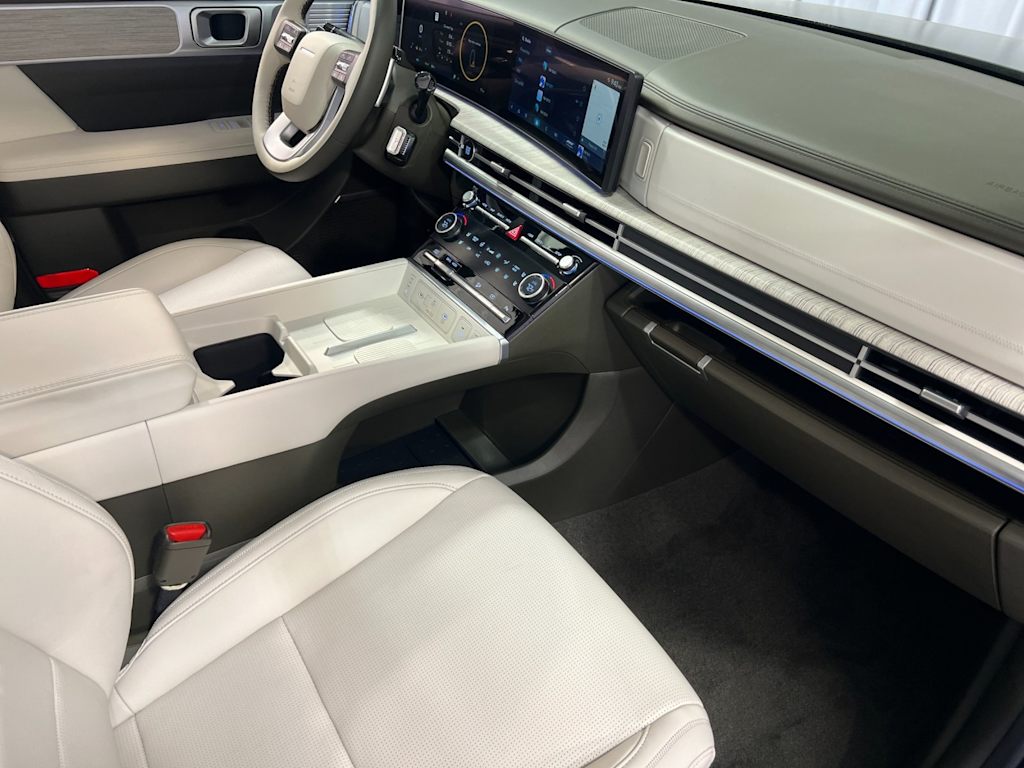 Thumbnail: 2025 Hyundai Santa Fe - 11