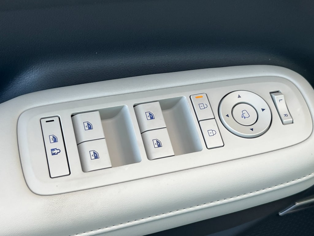 Thumbnail: 2025 Hyundai Santa Fe - 22