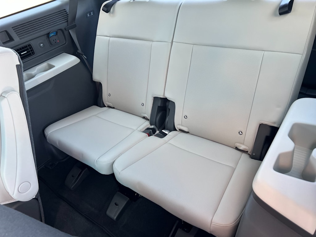 Thumbnail: 2025 Hyundai Santa Fe - 23