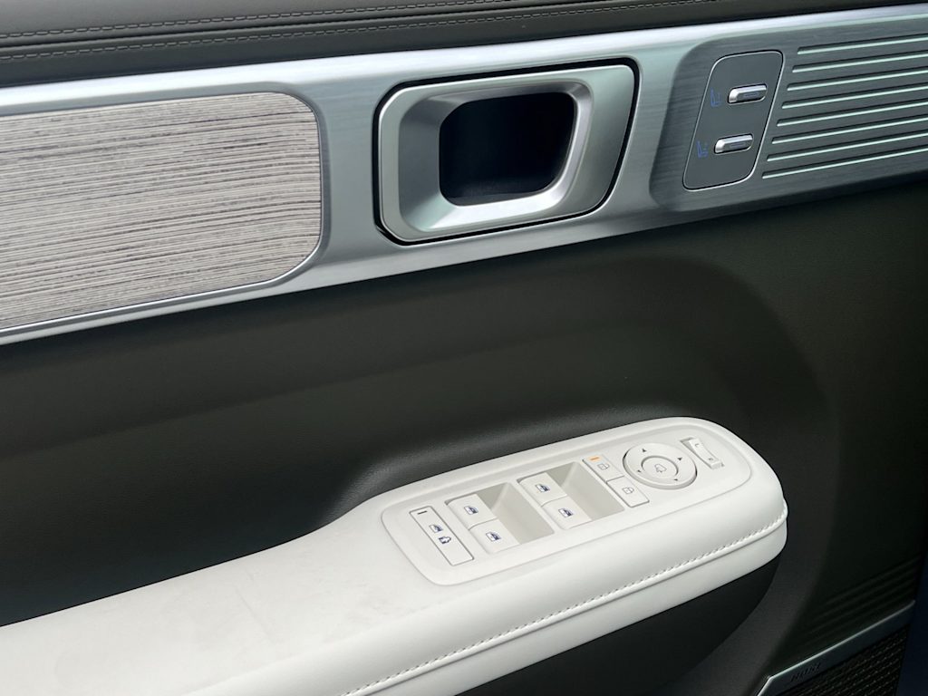 Thumbnail: 2025 Hyundai Santa Fe - 16