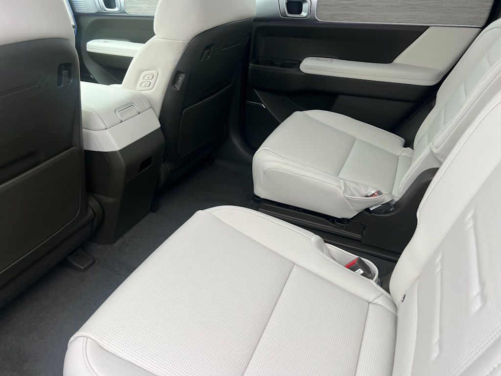 Thumbnail: 2025 Hyundai Santa Fe - 9