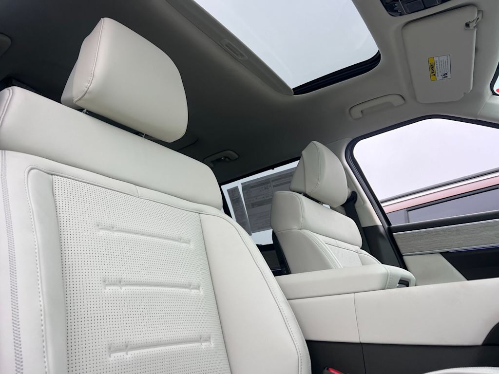 Thumbnail: 2025 Hyundai Santa Fe - 18