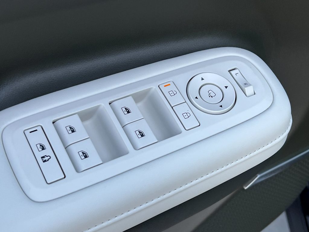 Thumbnail: 2025 Hyundai Santa Fe - 21