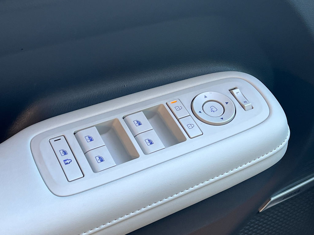 Thumbnail: 2025 Hyundai Santa Fe - 22