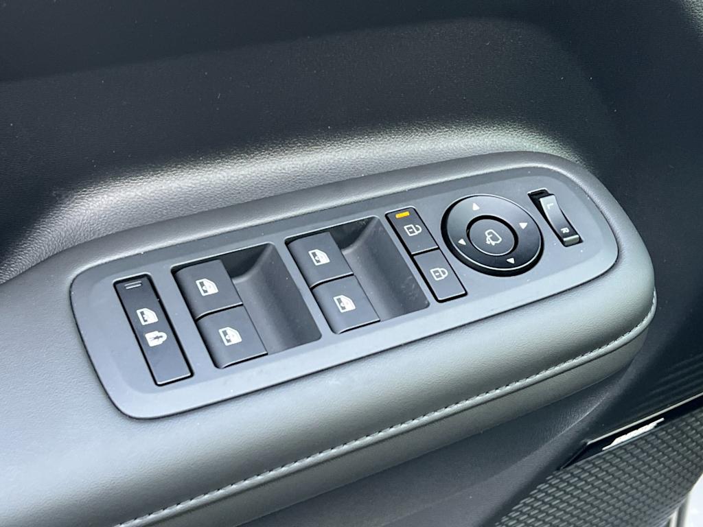 Thumbnail: 2025 Hyundai Santa Fe - 21