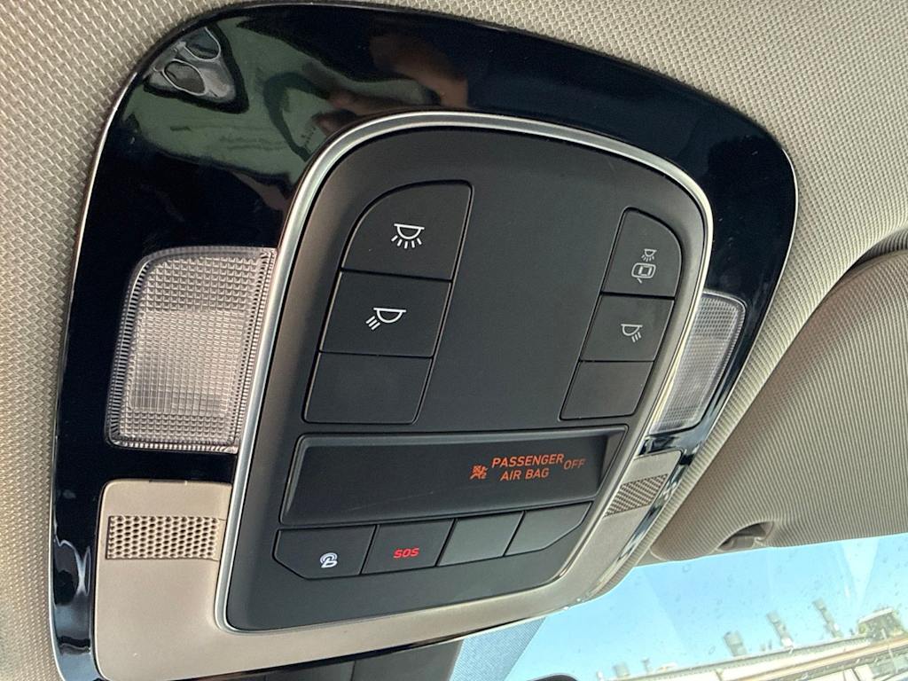 Thumbnail: 2021 Hyundai Santa Fe - 12