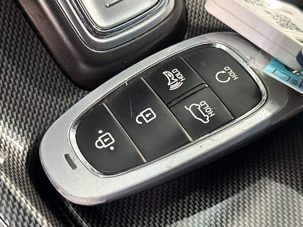 Thumbnail: 2021 Hyundai Santa Fe - 29