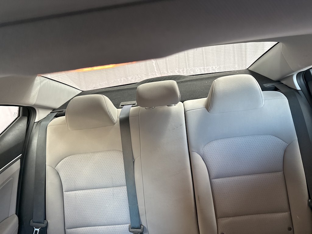 Thumbnail: 2018 Hyundai Elantra - 24