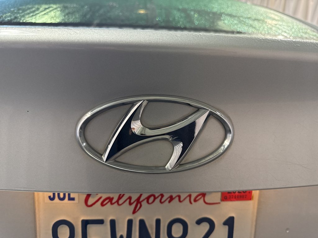 Thumbnail: 2018 Hyundai Elantra - 19