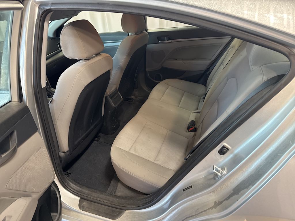 Thumbnail: 2018 Hyundai Elantra - 10