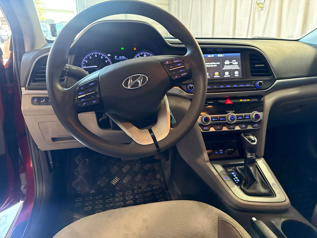 Thumbnail: 2020 Hyundai Elantra - 9
