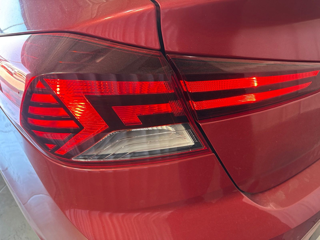 Thumbnail: 2020 Hyundai Elantra - 21