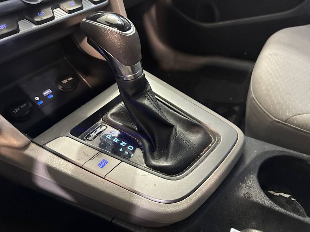 Thumbnail: 2020 Hyundai Elantra - 13