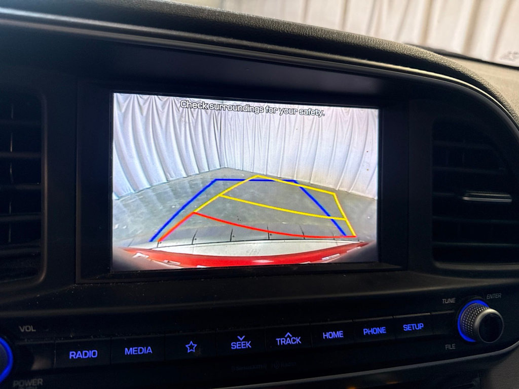 Thumbnail: 2020 Hyundai Elantra - 25