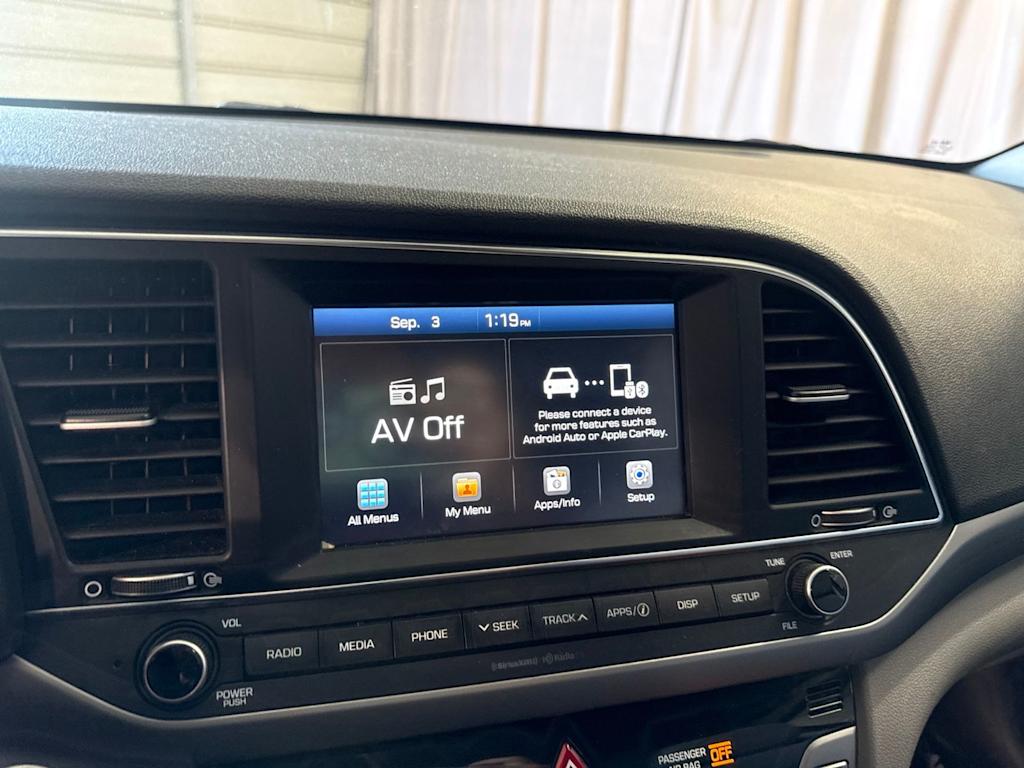 Thumbnail: 2018 Hyundai Elantra - 12