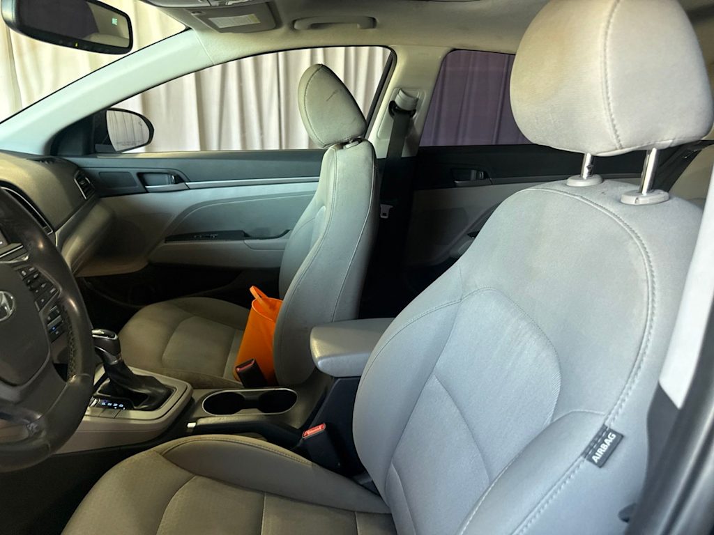 Thumbnail: 2018 Hyundai Elantra - 10