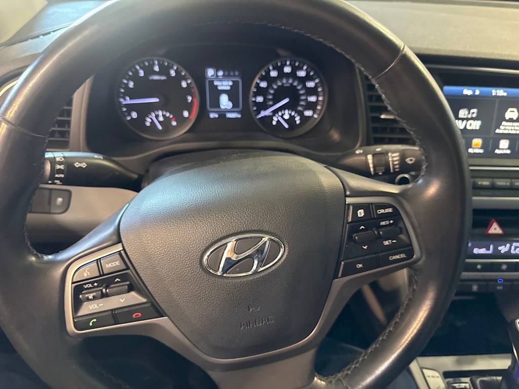 Thumbnail: 2018 Hyundai Elantra - 9
