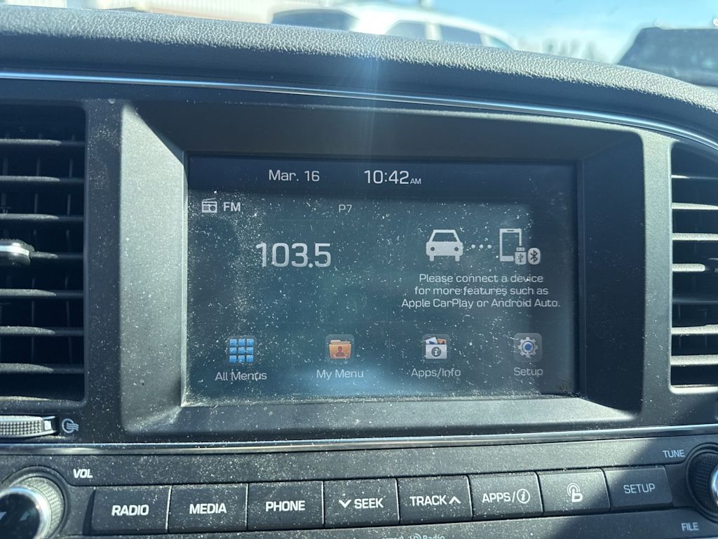 Thumbnail: 2017 Hyundai Elantra - 8