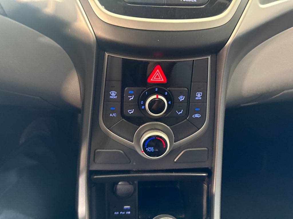 Thumbnail: 2016 Hyundai Elantra - 28