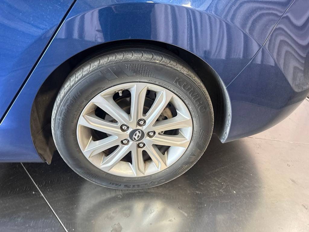 Thumbnail: 2016 Hyundai Elantra - 8