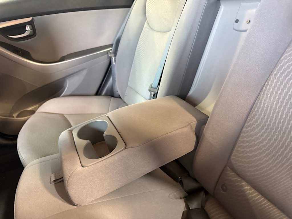 Thumbnail: 2016 Hyundai Elantra - 22