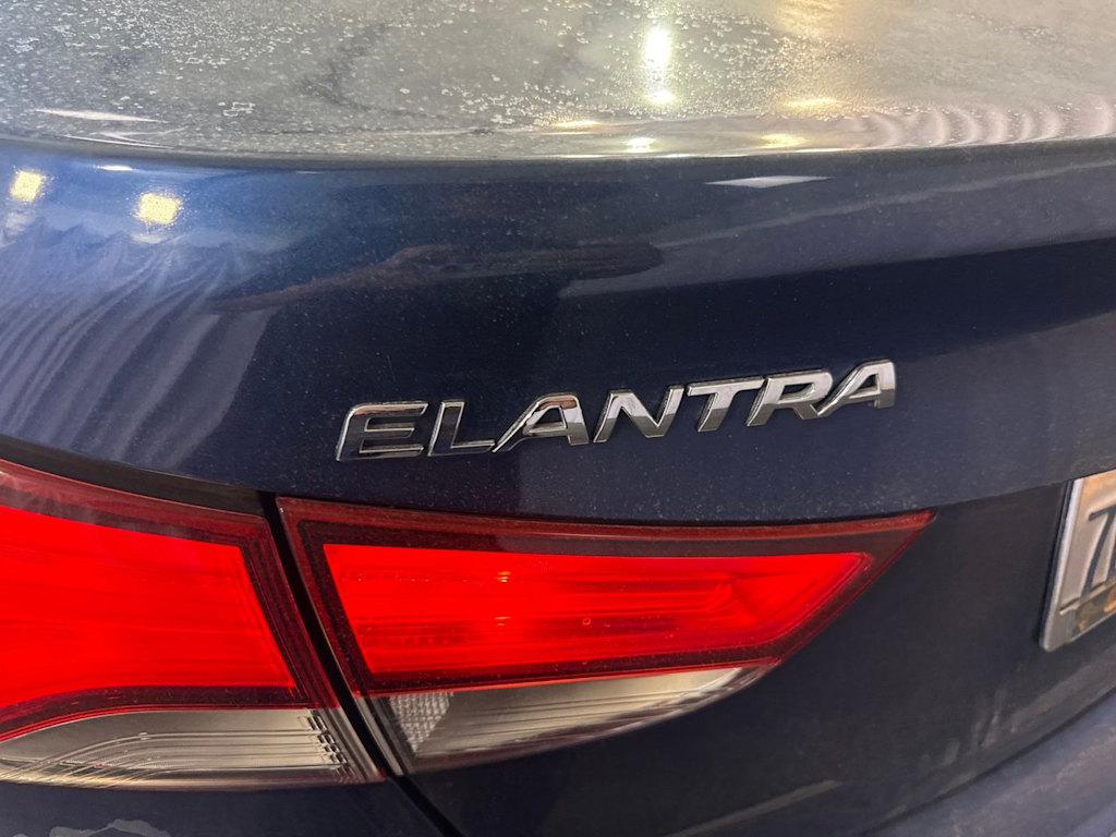 Thumbnail: 2016 Hyundai Elantra - 7