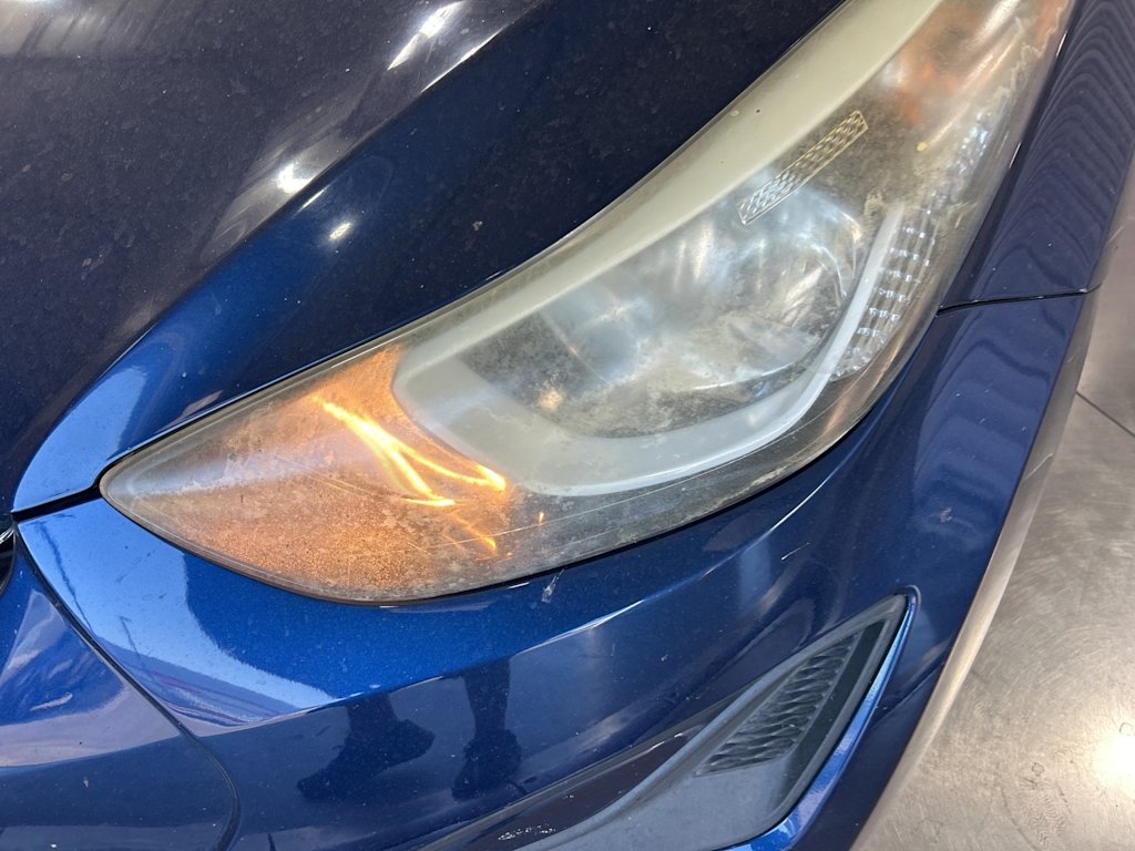 Thumbnail: 2015 Hyundai Elantra - 7