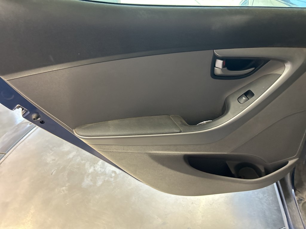 Thumbnail: 2015 Hyundai Elantra - 19