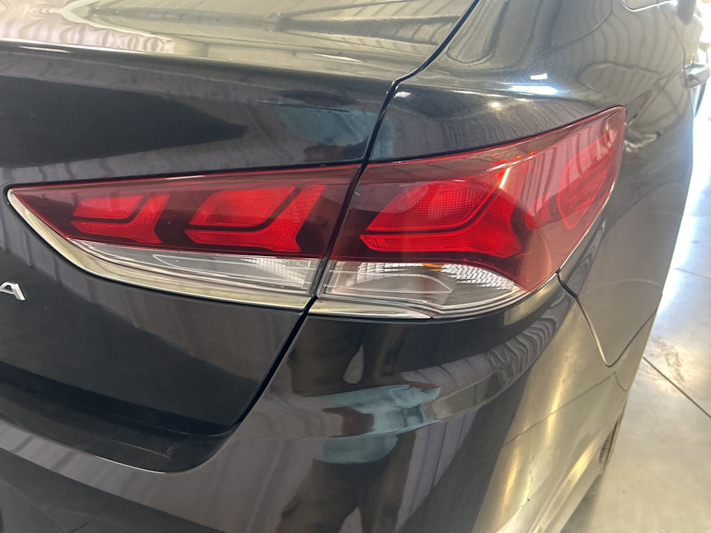 Thumbnail: 2018 Hyundai Sonata - 19