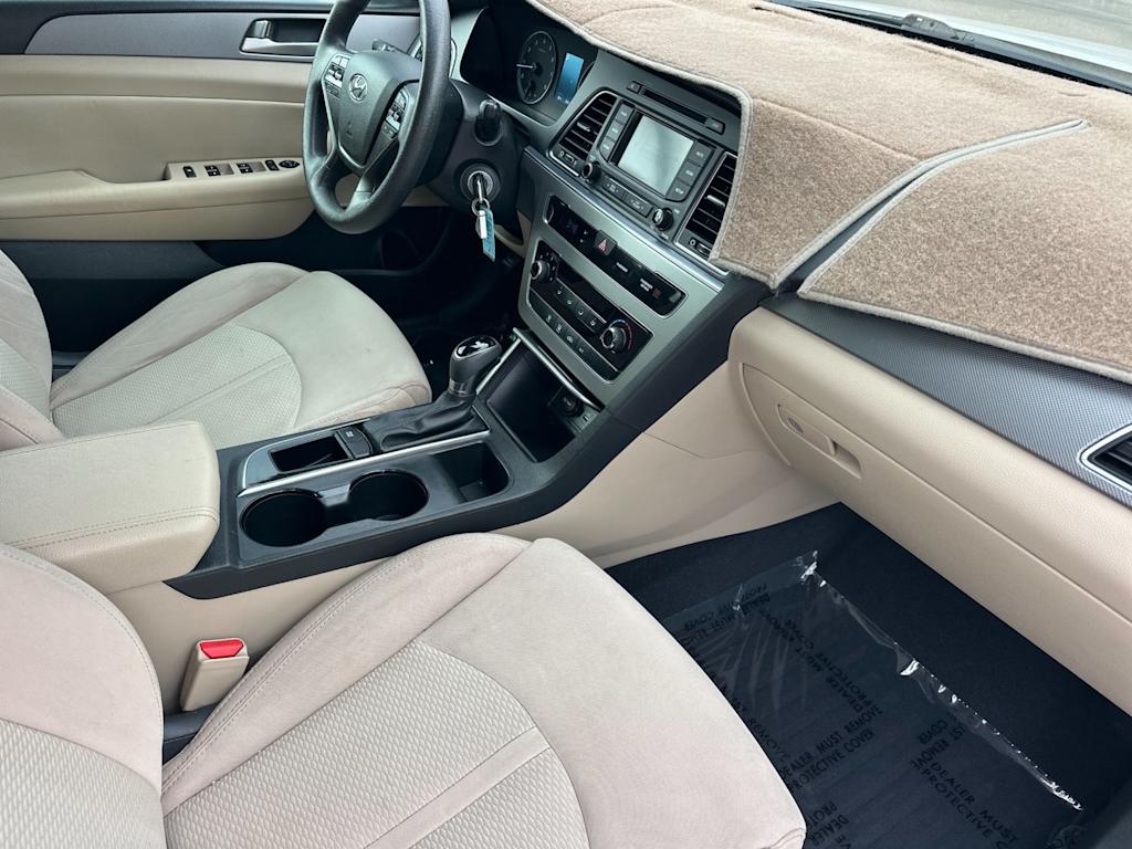 Thumbnail: 2015 Hyundai Sonata - 13