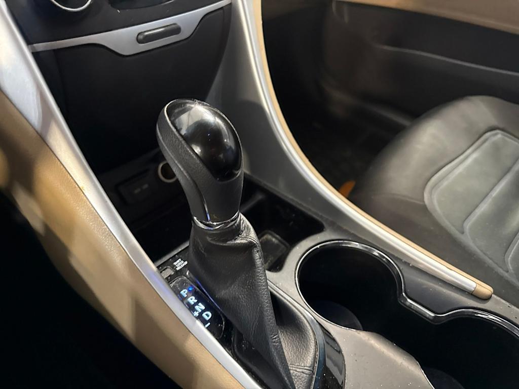 Thumbnail: 2014 Hyundai Sonata - 12