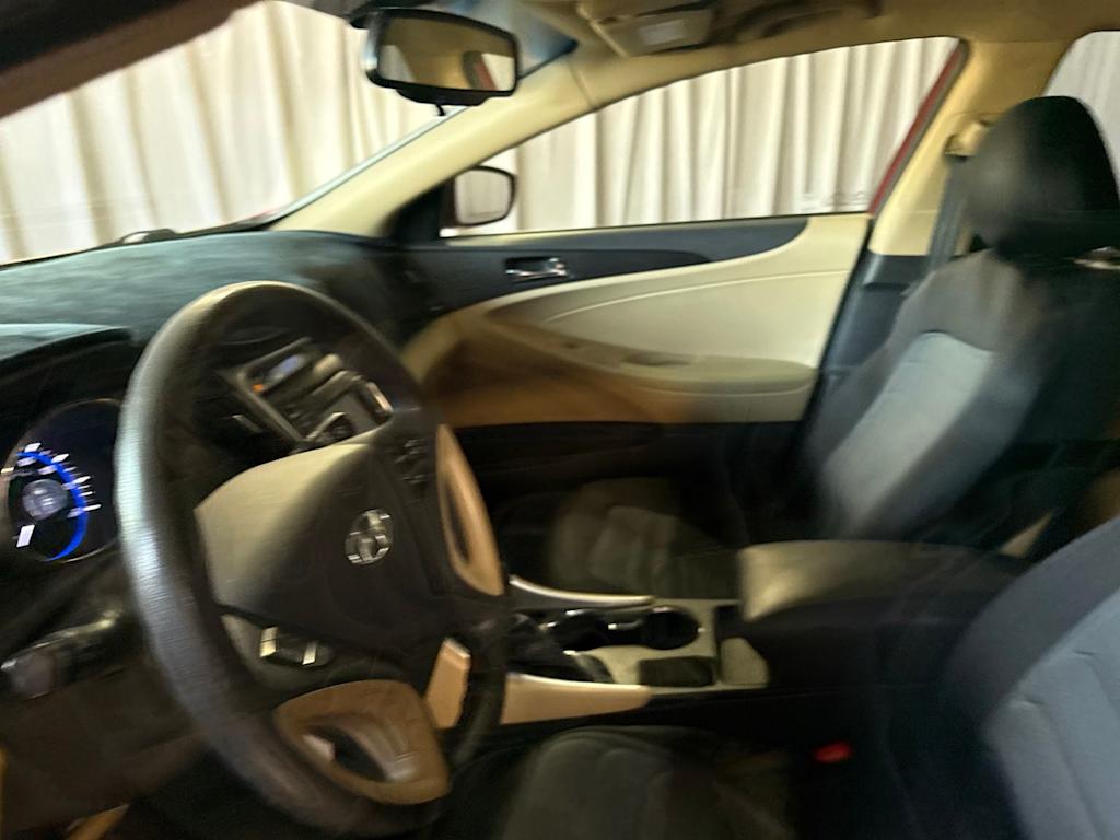 Thumbnail: 2014 Hyundai Sonata - 8