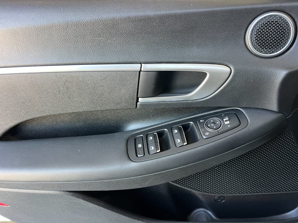Thumbnail: 2021 Hyundai Sonata - 22