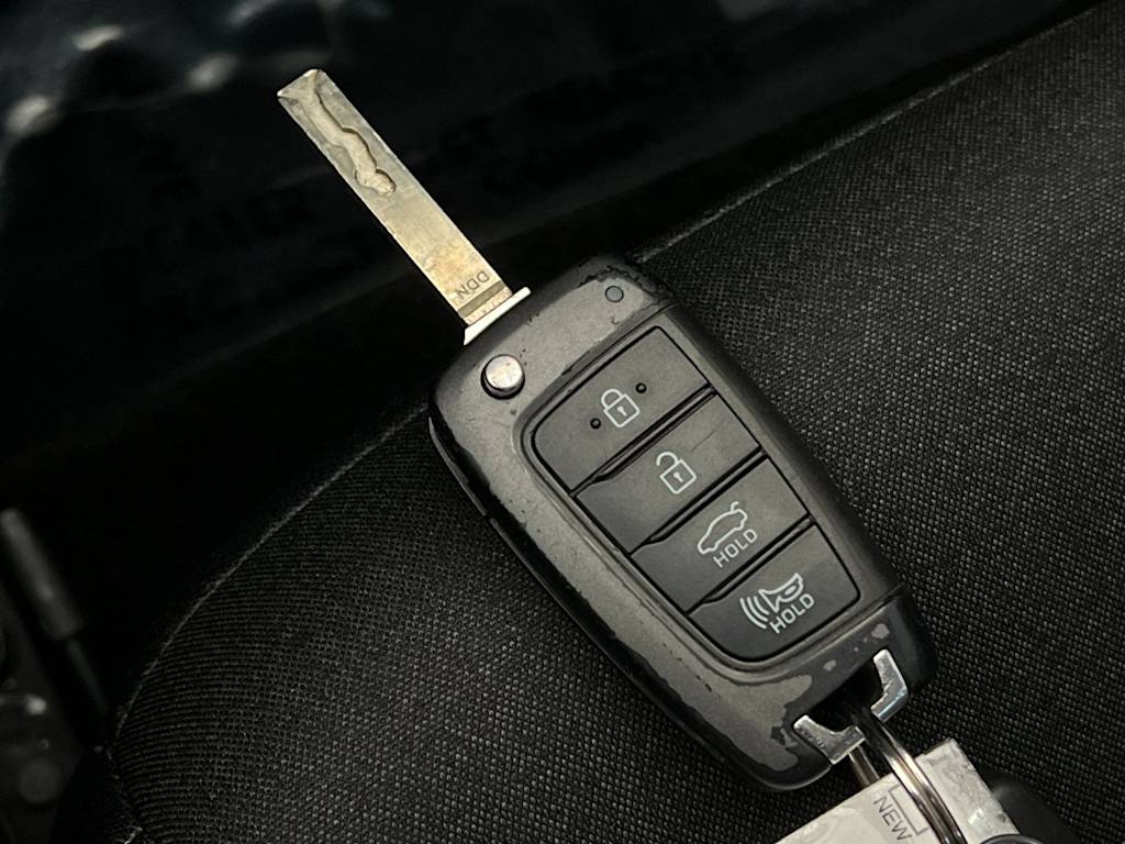 Thumbnail: 2021 Hyundai Sonata - 17