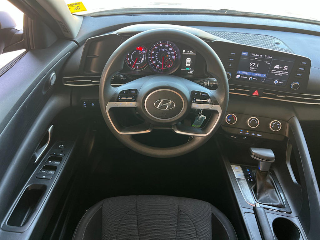 Thumbnail: 2022 Hyundai Elantra - 12