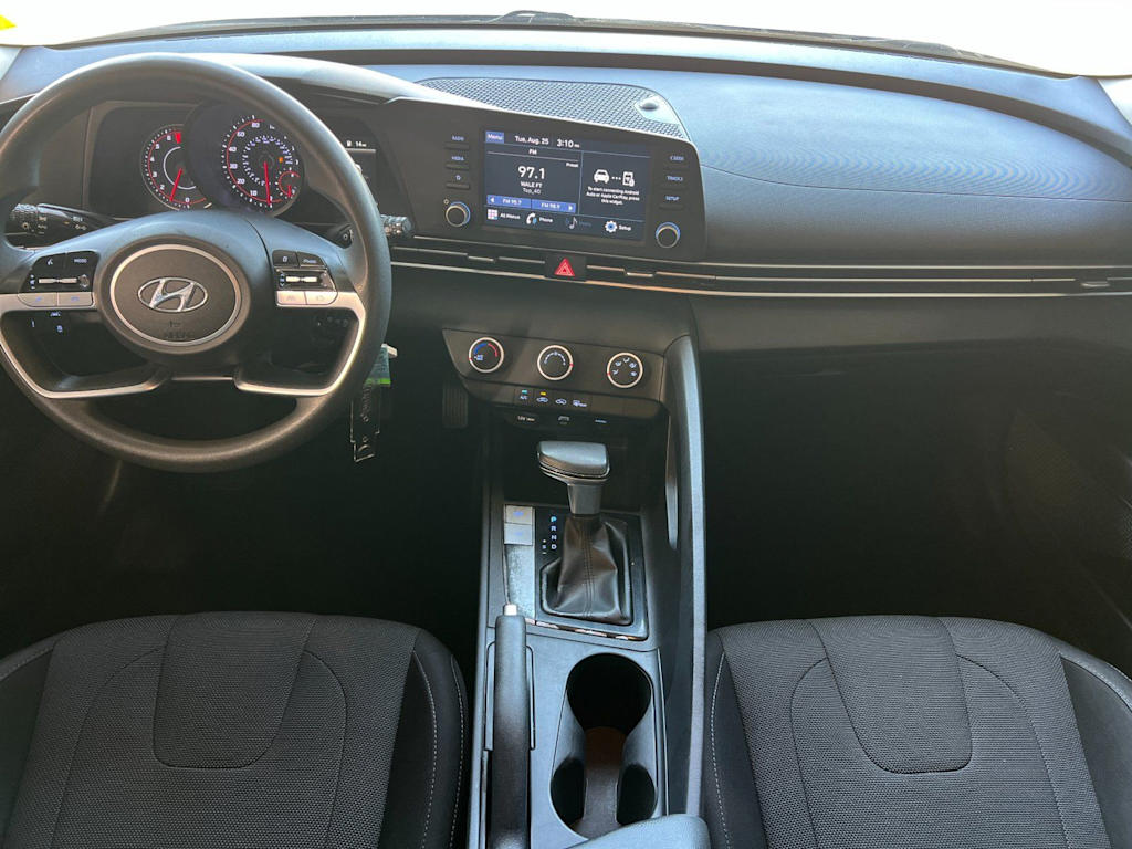 Thumbnail: 2022 Hyundai Elantra - 2