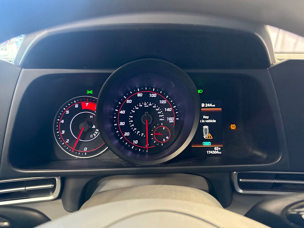 Thumbnail: 2021 Hyundai Elantra - 12