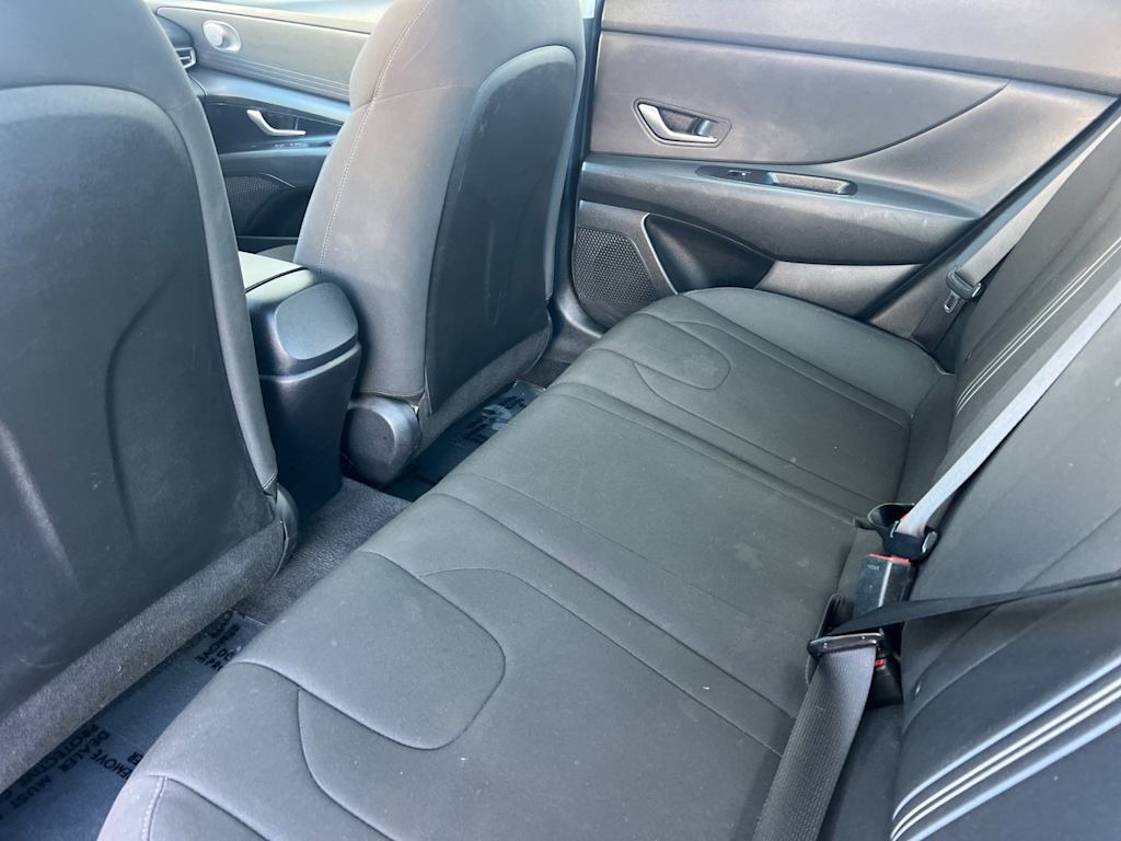 Thumbnail: 2023 Hyundai Elantra - 10