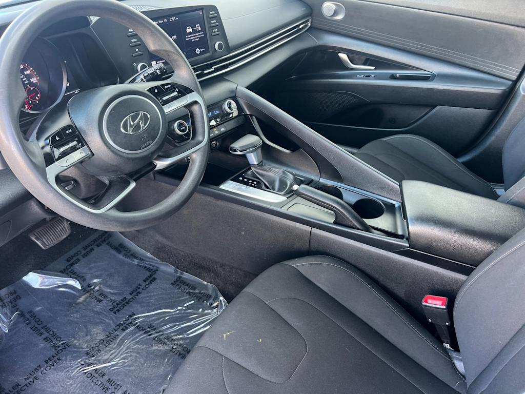 Thumbnail: 2023 Hyundai Elantra - 9