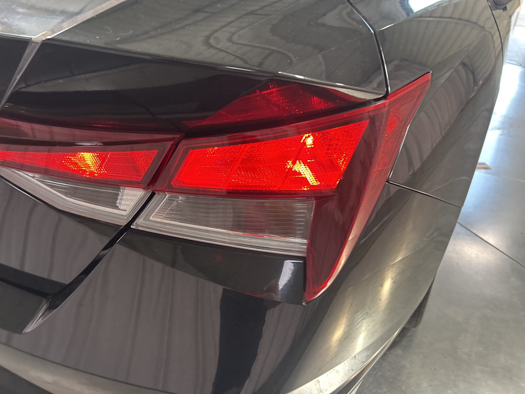 Thumbnail: 2023 Hyundai Elantra - 19