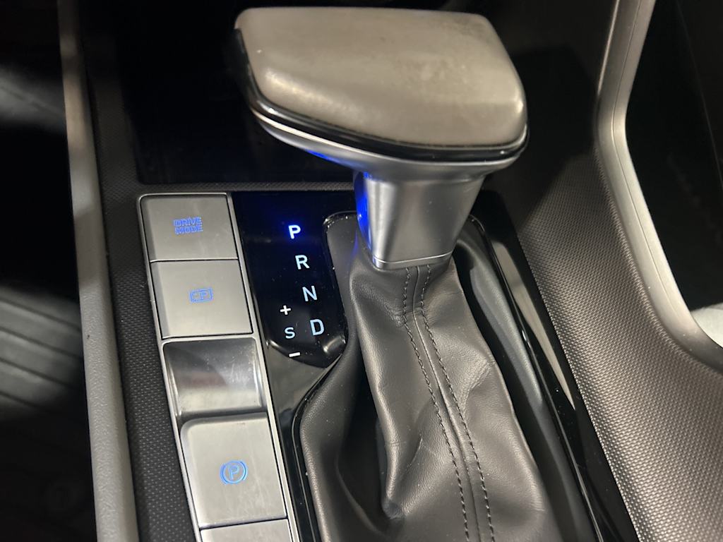 Thumbnail: 2023 Hyundai Elantra - 12